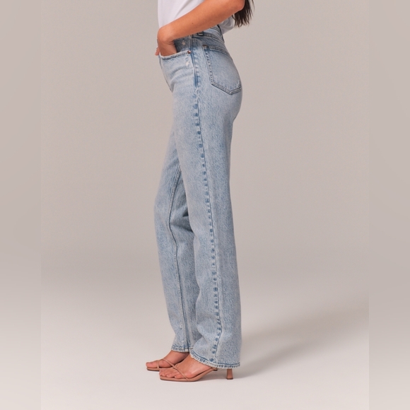 Ultra High Rise 90s Straight Jean - Picture 2 of 4